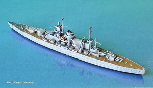 SCHARNHORS (Esci-Revell)b.jpg