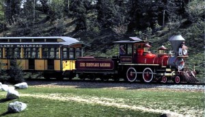 W.D.Locomotiva a Disneyland.JPG