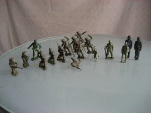 Soldatini plastica e Aerei Mercuty e plastica  giocattoli 006.jpg
