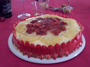 Torta di crema e frutta1.jpg