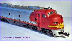 s1-EMD8 Santa Fe (f01).JPG