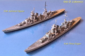 13- model Hipper e Prinz Eugen.JPG