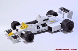 051. RN.22 Williams FW 07.jpg