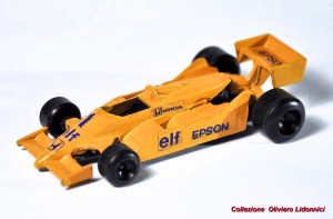 054. RN.23 Renault RE40 (Honda).JPG