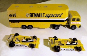 Bisarca Renault Elf.jpg