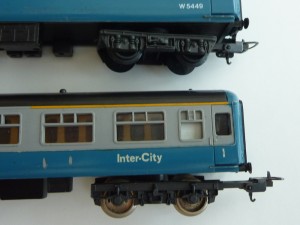 Lima diff bogies.JPG