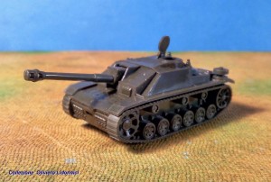 01. STUG III -Roco 177.jpg