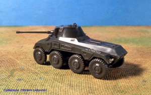 02. Pz.Spw.Kfz.234_3 - Roco 124.jpg