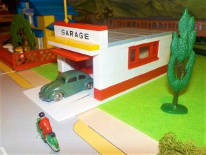 garage lego con maggiolino.jpg