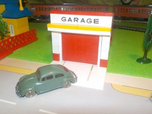 lego mag con garage.jpg