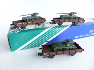 SACHSENMODELLE SAI 3 WAGONS PLATS MILITAIRE CHARGES DE CHARS AMX 13 REF 1568.jpg