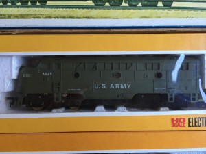 Modelleisenbahn COX HO, US Militär Zugset 3.JPG