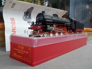 Rivarossi-art.1118-4 Locomotiva Gr.691.022 FS S3.JPG