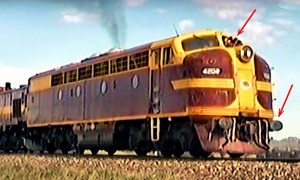 zz2- Class 42 Australian GM diesel loco.jpg