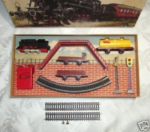 VINTAGE GROTSCH WEST GERMANY RAILWAY TOY TRAIN SET PKG COMPLETE IN ORIGINAL BOX 3.jpg