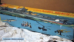 FOTO 46 SCATOLA REVELL USS Long Beach PARTICOL .jpg