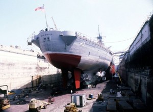 USS Missouri in bacino.jpg