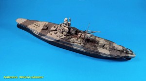 FOTO 128 USS Pennsylvania (Revell).jpg