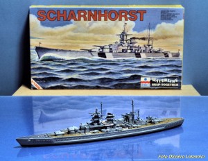 ESCI 417 SCHARNHORST con scatola1.jpg