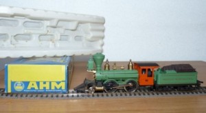 Rivarossi ( AHM ) rare loco 120 ( 240 ) Bowker Beaufort...jpg