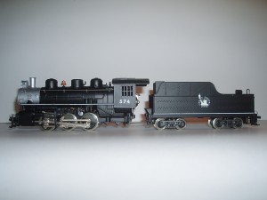 foto usra 0-6-0 rr e quadro nonno 005.JPG