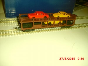 LIMA BISARCA A CARRELLI CON 3 AUTO.JPG