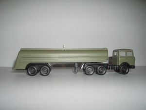 foto camion militare lima 006.JPG