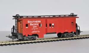 Lima 303611E  Caboose Southen Pacific (1980)(a).JPG