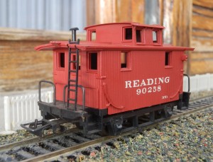 Rivarossi-art.V Cab carro caboose Reading 2.JPG