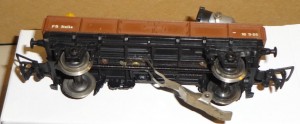 Pocher Rivarossi 308-3 vagone FS con faro per corrente alternata anni 60 2.JPG