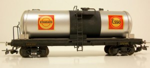 esso standard con cisterna in plastica.jpg