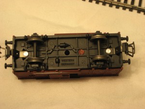 Scatola New Haven  e Deutsche Bundesbahn V 200 062.jpg