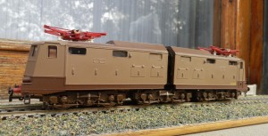 Rivarossi-art.1442-4 locomotiva E 636.190 FS 4.JPG