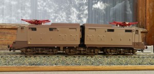 Rivarossi-art.1442-4 locomotiva E 636.190 FS 0.JPG