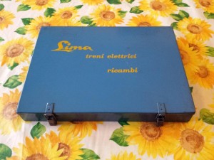 BOX SERVICE LIMA IN METALLO PRIMI ANNI 60.jpg
