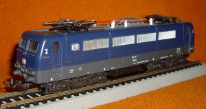 6 208032LG E410 DB 184 111-7 2 PANT NERO MARCATA SU GRIGIO.JPG