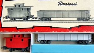 TAVOLA 83-Gondola e Caboose.jpg