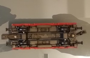 sotto carro aperto.jpg