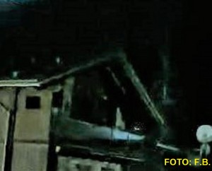 foto senza luci verdi 11 AGOSTO 2022 ORE 22.40 (8) F.B PRESUNTI OCCHI.jpg