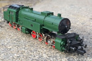 4+4verde trequartifronte.jpg