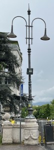 Lampione basemarmorea.jpg